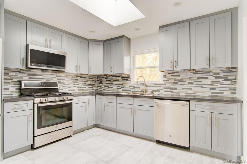 867 Bryant Street - Photo 5