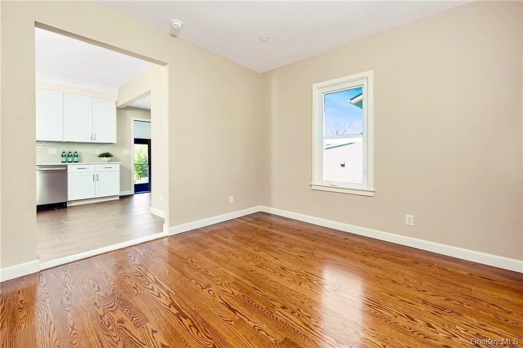 9 Todd Place - Photo 8
