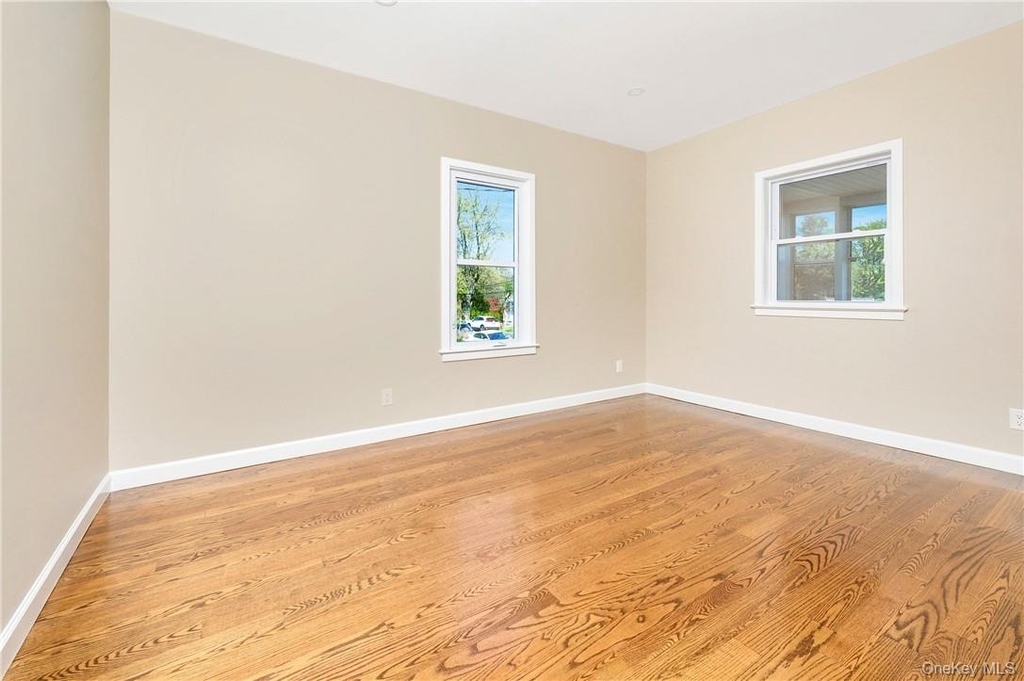 9 Todd Place - Photo 12