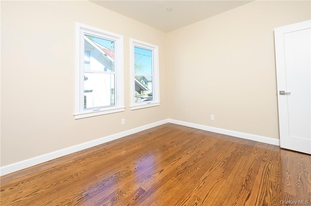 9 Todd Place - Photo 14