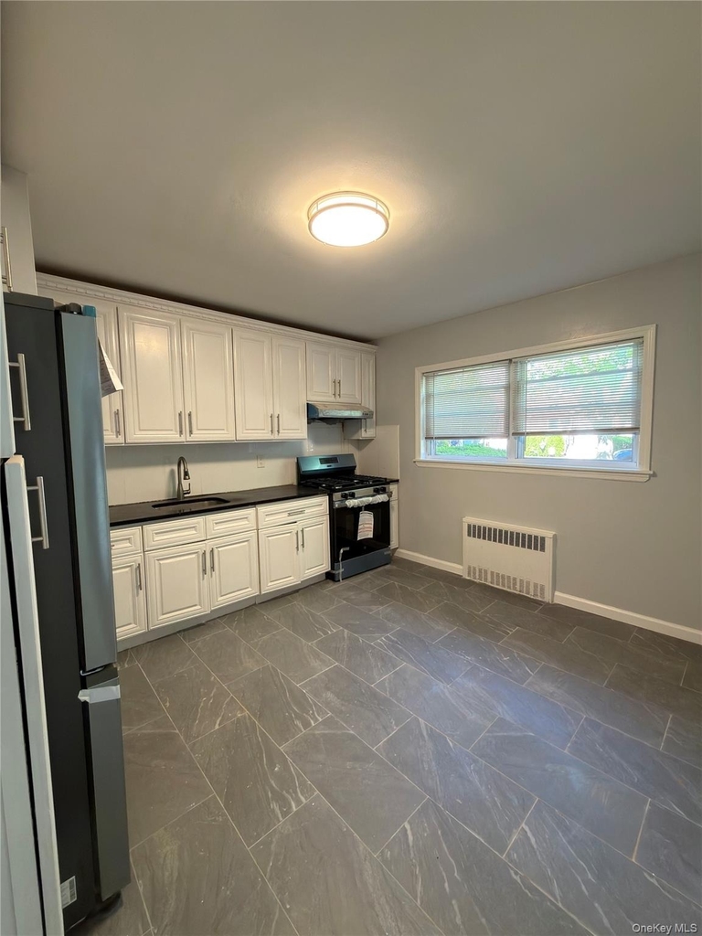 56-40 175 Place - Photo 14