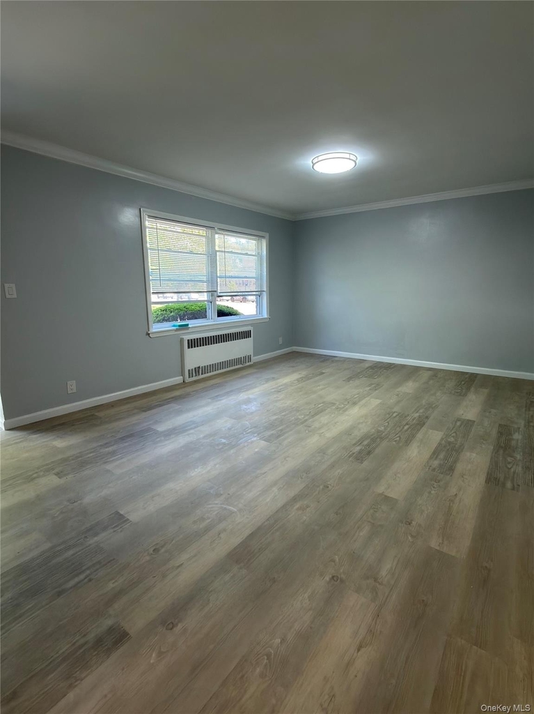 56-40 175 Place - Photo 8