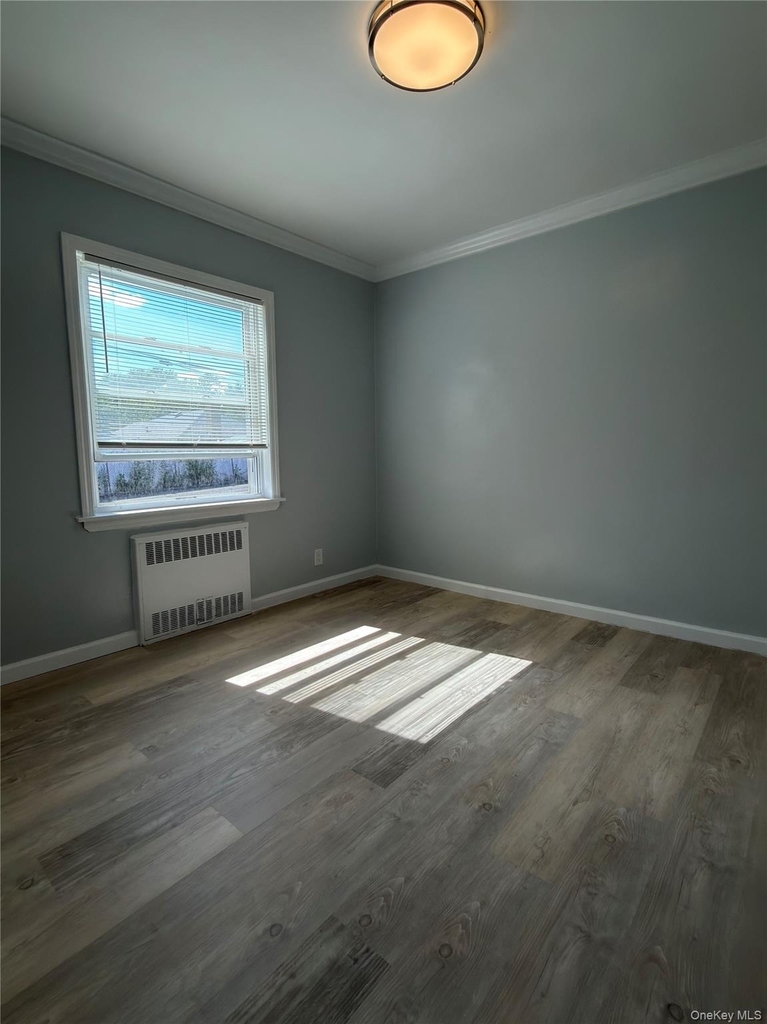 56-40 175 Place - Photo 12