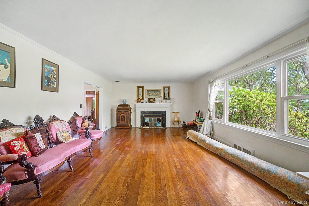 10 Hempton Road - Photo 1