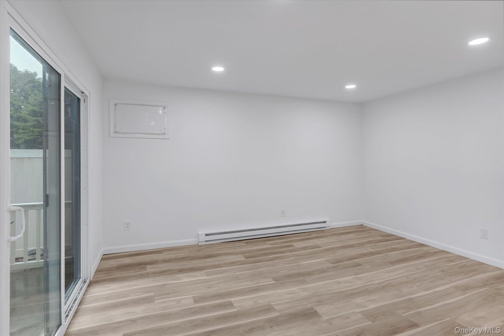 158 Continental Avenue - Photo 1
