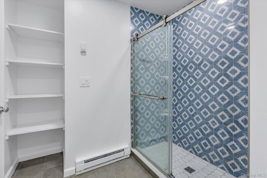 158 Continental Avenue - Photo 8