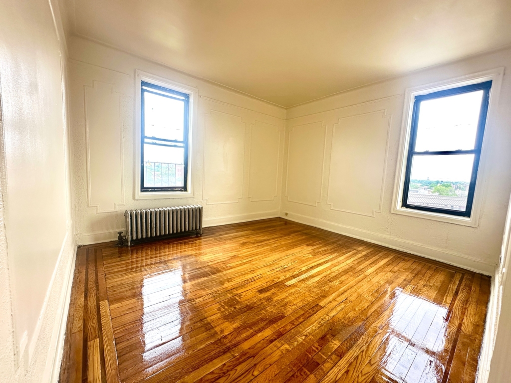 Woodside Avenue and 63rd Street - Photo 5