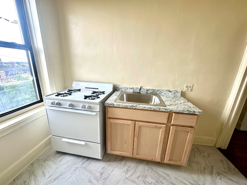Woodside Avenue and 63rd Street - Photo 4