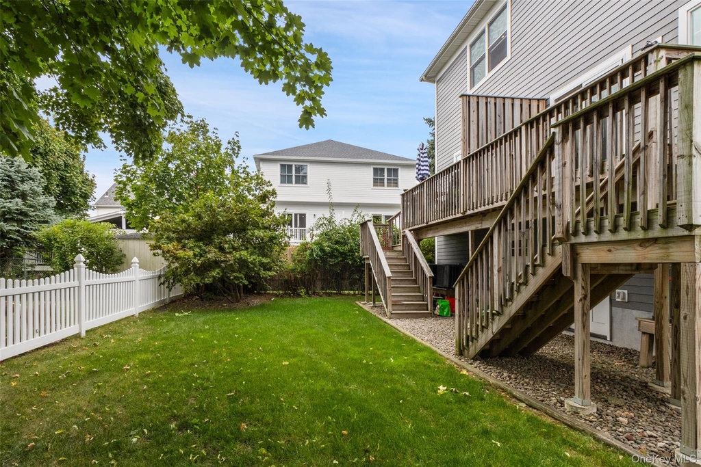 44-46 Ellsworth Avenue - Photo 25