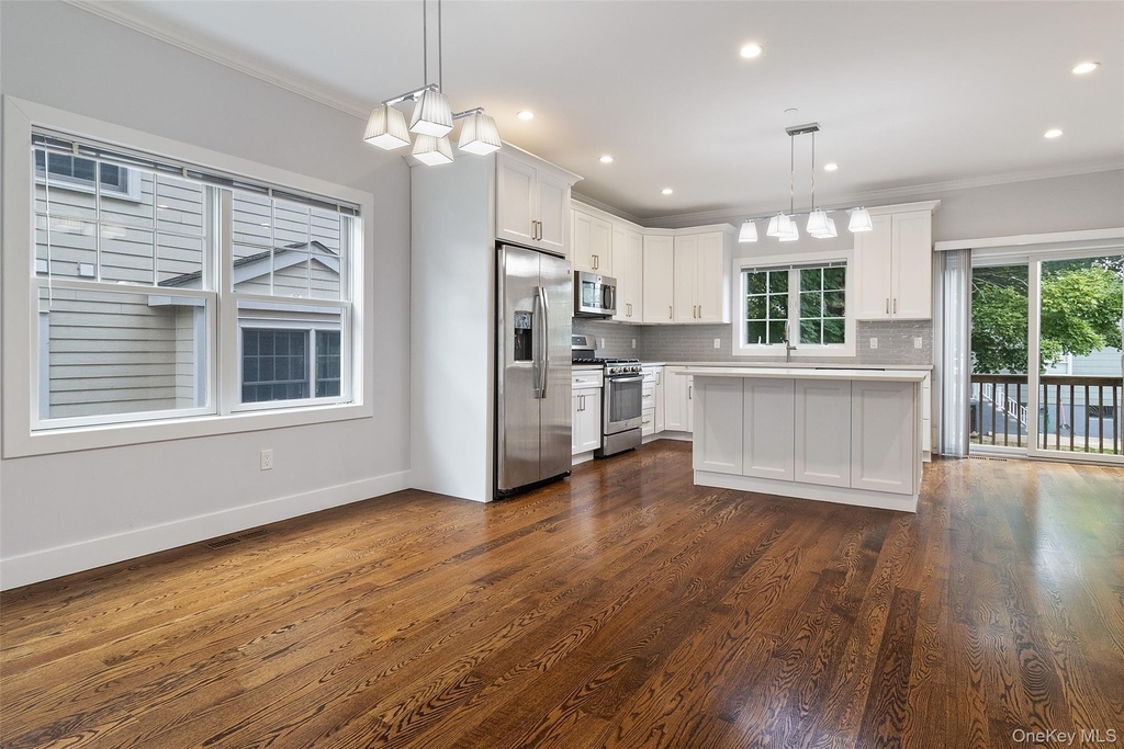 44-46 Ellsworth Avenue - Photo 3