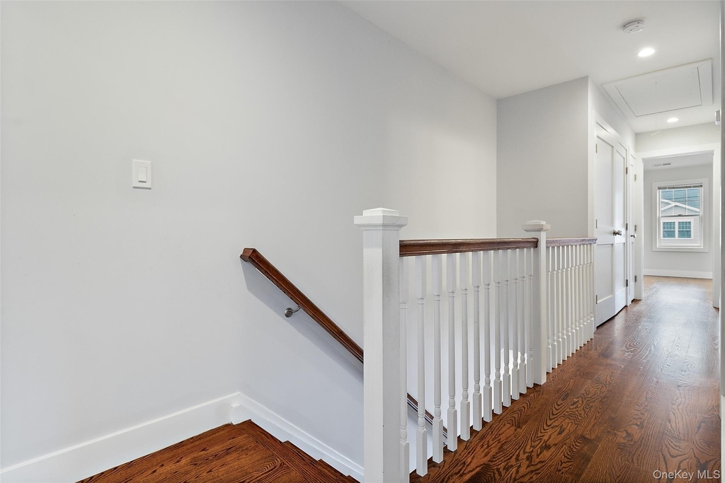 44-46 Ellsworth Avenue - Photo 9