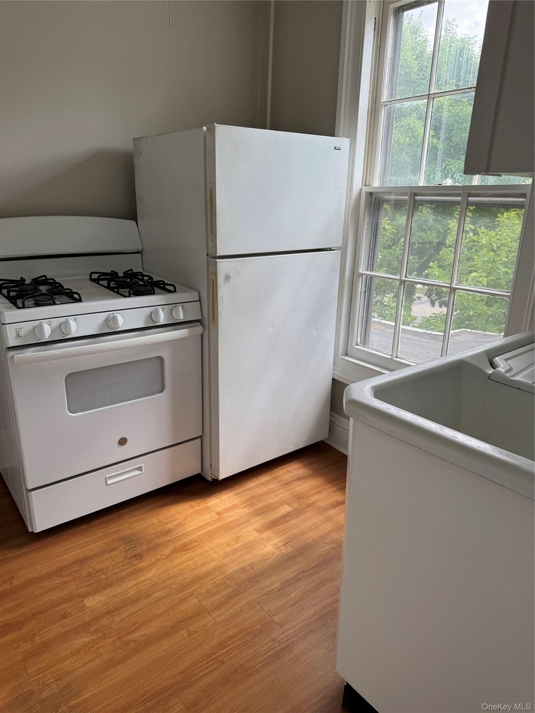 26 Oakland Avenue - Photo 3