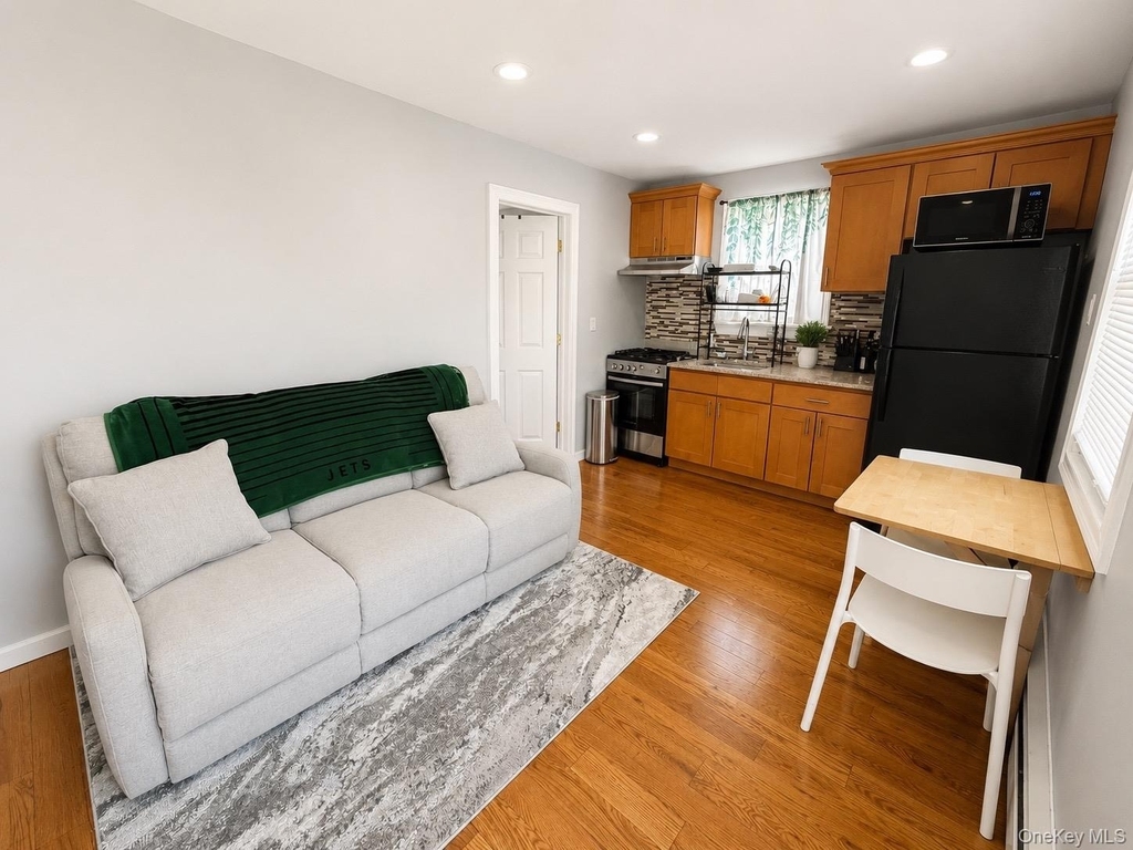 22107 135th Avenue - Photo 2