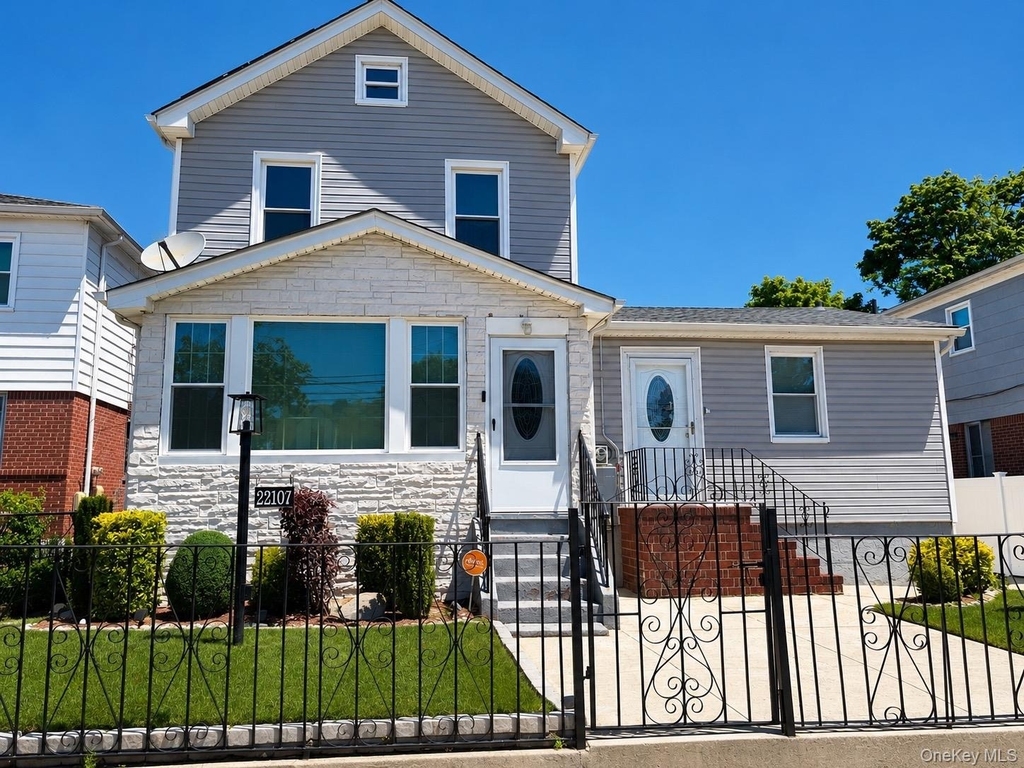 22107 135th Avenue - Photo 0
