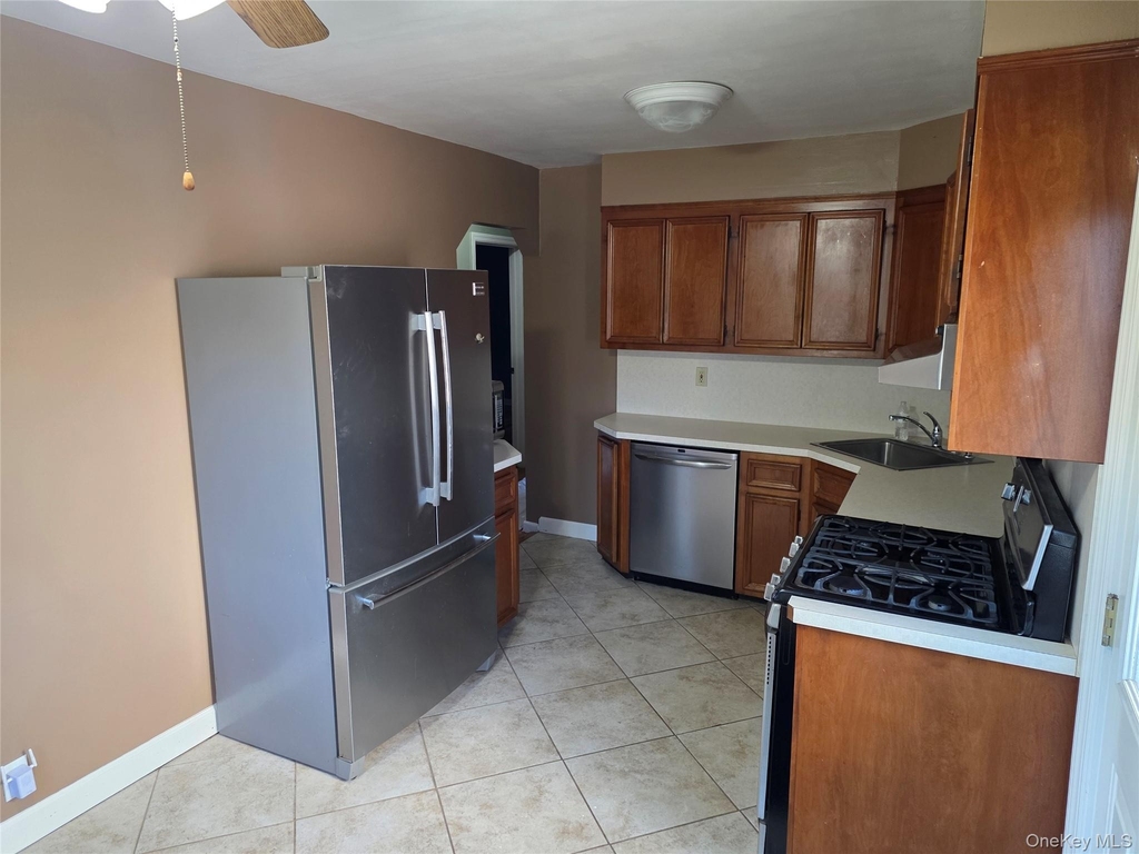 220 Raff Avenue - Photo 1