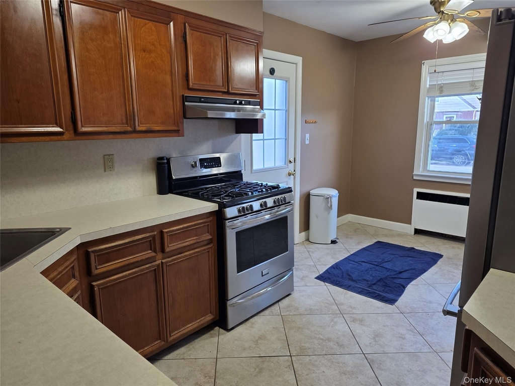 220 Raff Avenue - Photo 3