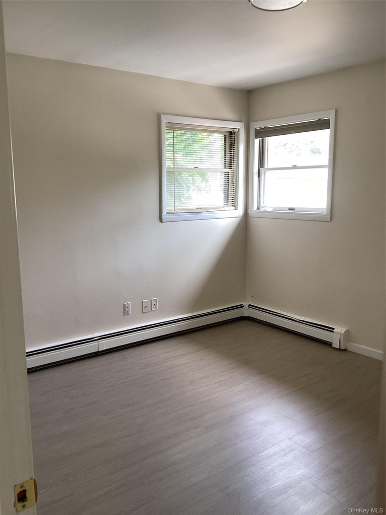 1973 Bellmore Ave - Photo 3