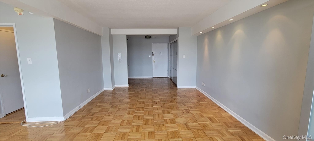 107-40 Queens Boulevard - Photo 8