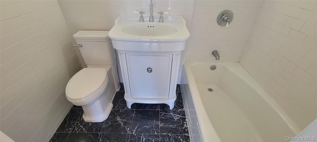 107-40 Queens Boulevard - Photo 16