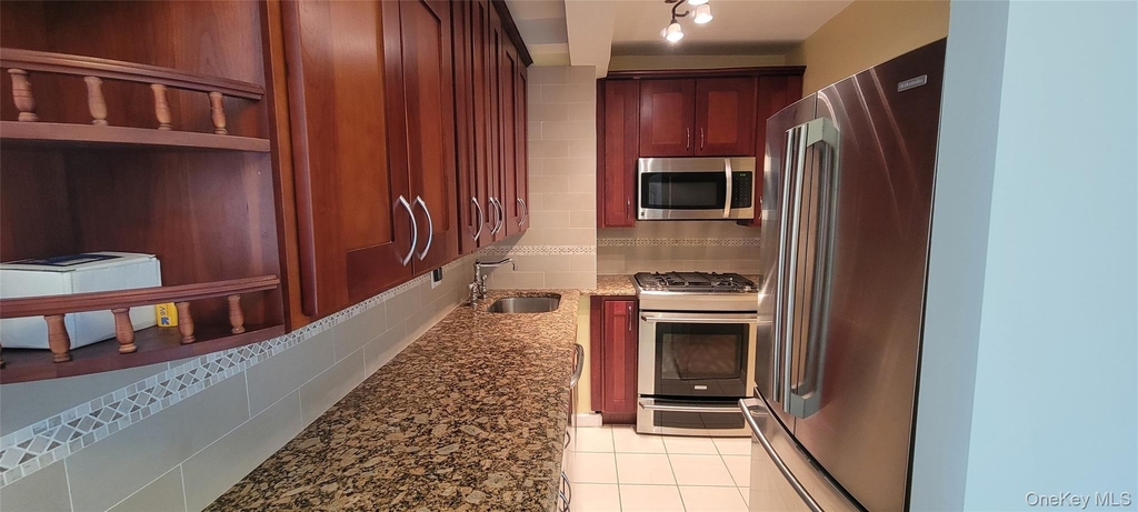 107-40 Queens Boulevard - Photo 12