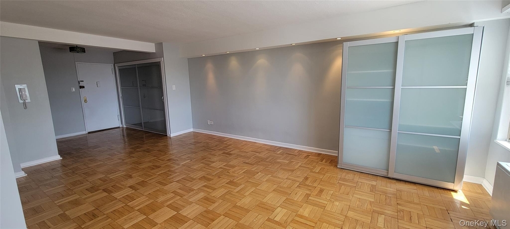 107-40 Queens Boulevard - Photo 9