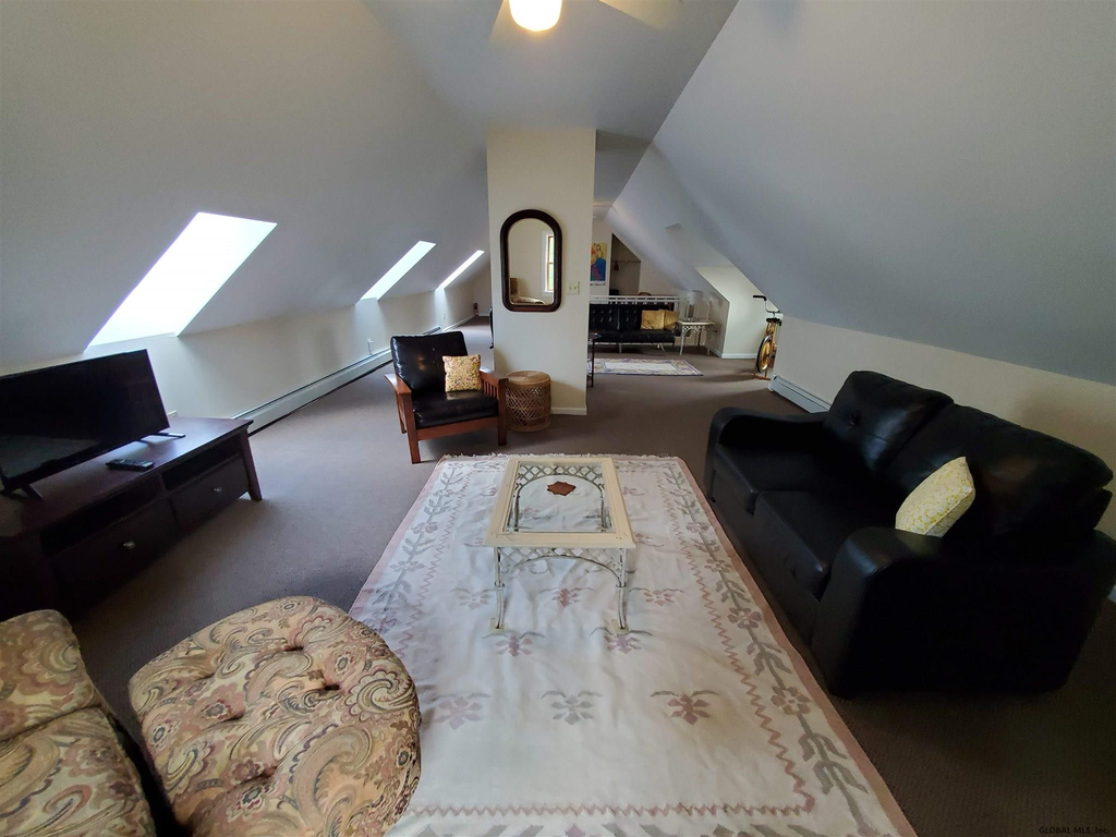 134 Woodlawn Avenue - Photo 4