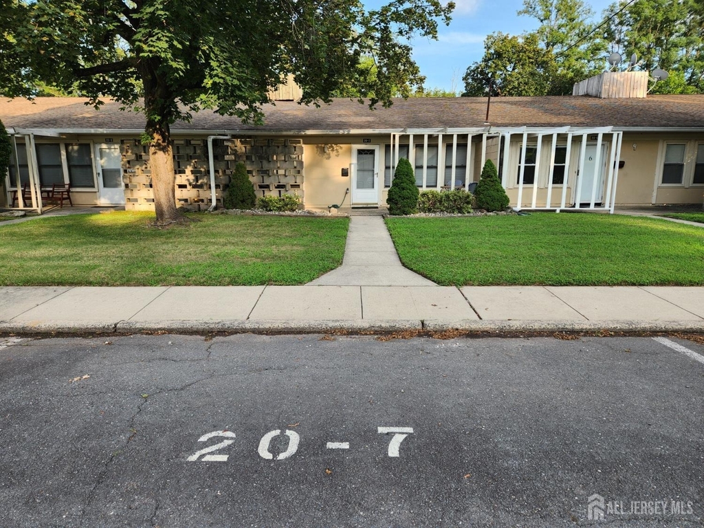 20-7 New Road - Photo 12