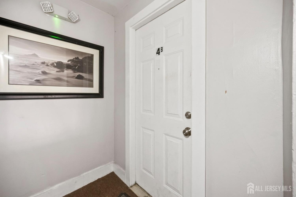 107 Macarthur Avenue - Photo 4