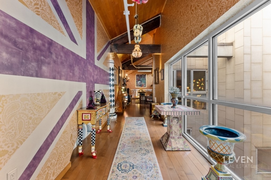 135 W 4th Street - Photo 6