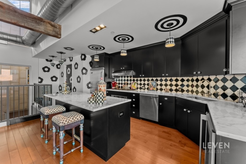 135 W 4th Street - Photo 10