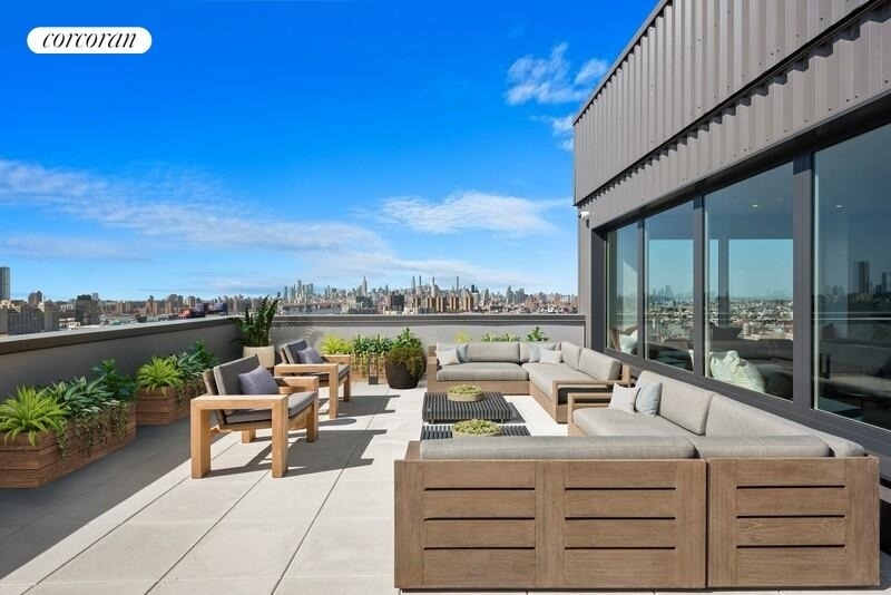 249 Willoughby Avenue - Photo 24
