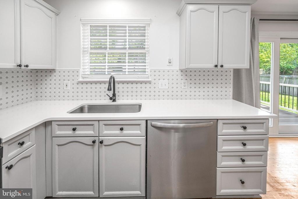 33 Saint Williams Way - Photo 8