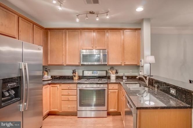 2291 Kew Gardens Drive - Photo 4