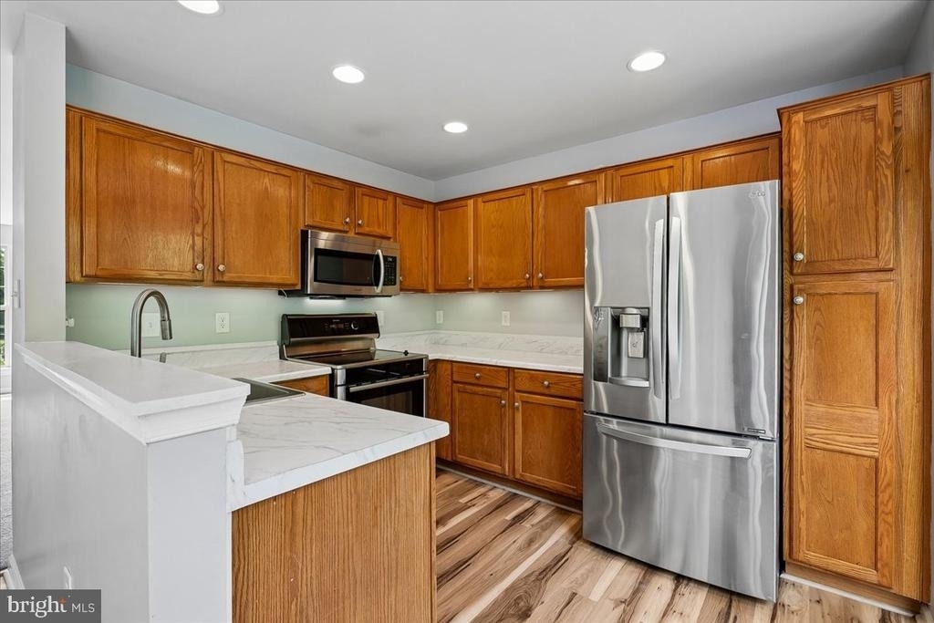 3392 Vineland Place - Photo 5