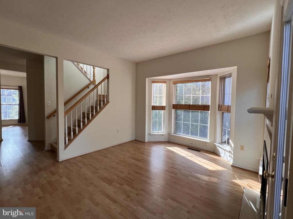 44106 Tippecanoe Terrace - Photo 19