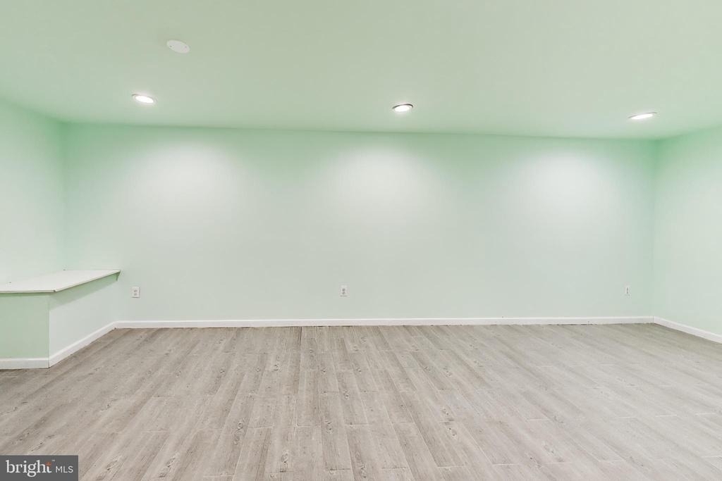 21466 Plymouth Place - Photo 39