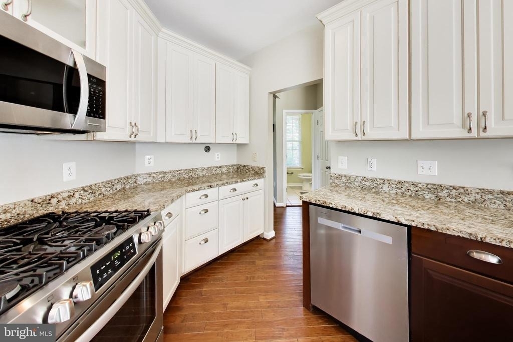 21466 Plymouth Place - Photo 10