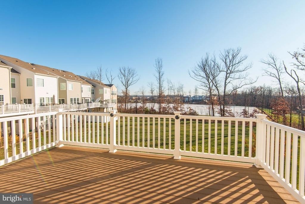 25442 Hopton House Terrace - Photo 22