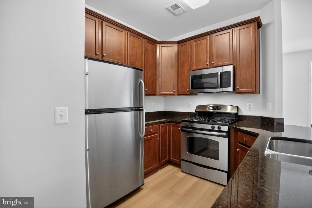 24690 Byrne Meadow Square - Photo 4