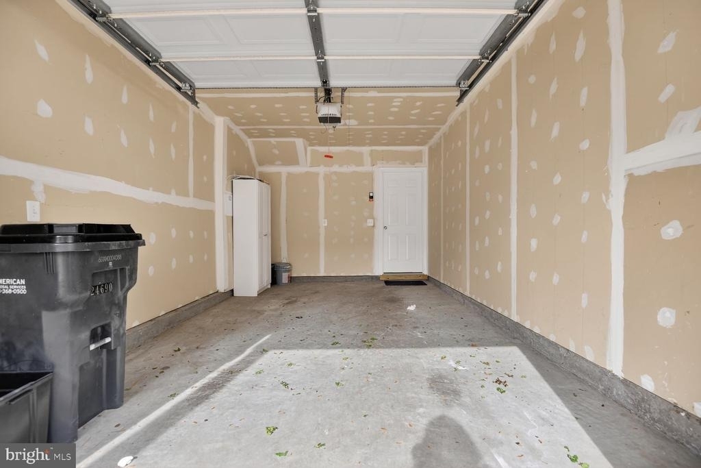 24690 Byrne Meadow Square - Photo 18
