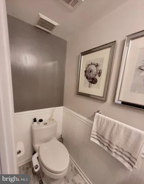 1415 Greenmont Court - Photo 4