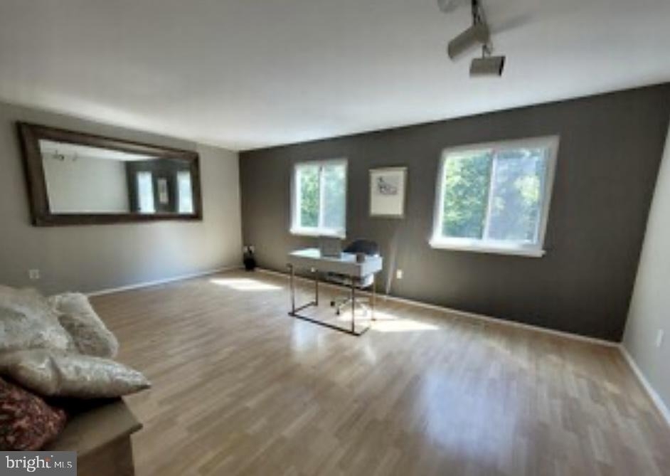 1415 Greenmont Court - Photo 7