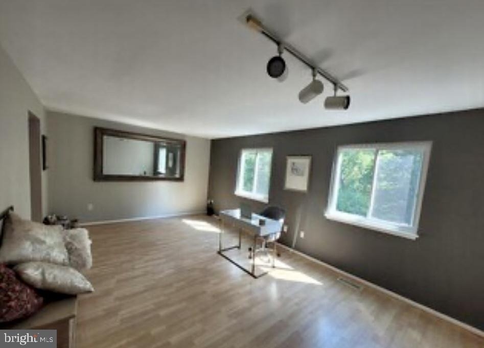1415 Greenmont Court - Photo 9