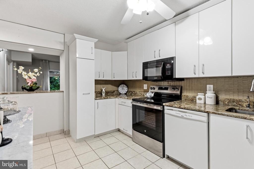 8360 Greensboro Drive - Photo 28