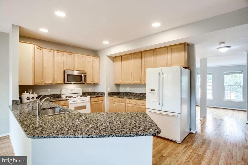 12476 Casbeer Drive - Photo 8