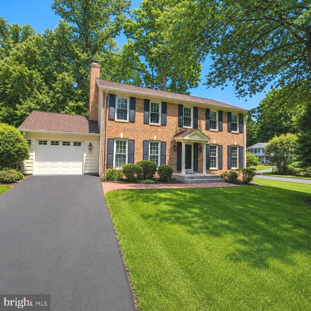 4912 Bexley Lane - Photo 0