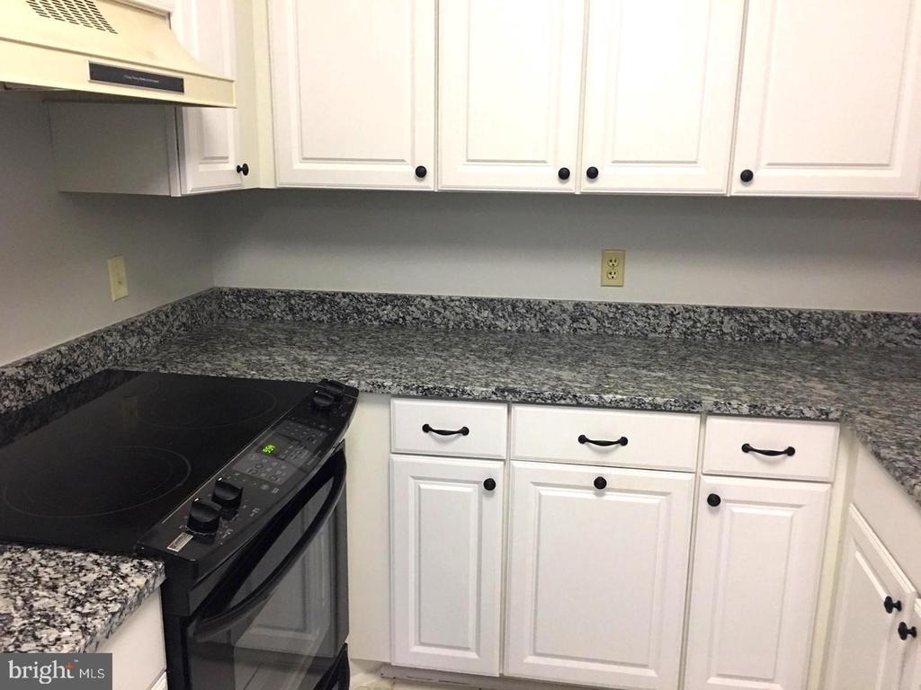 115 N Lee Street - Photo 3