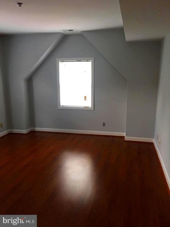 115 N Lee Street - Photo 6