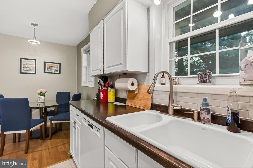 2711 S Walter Reed Drive S - Photo 16