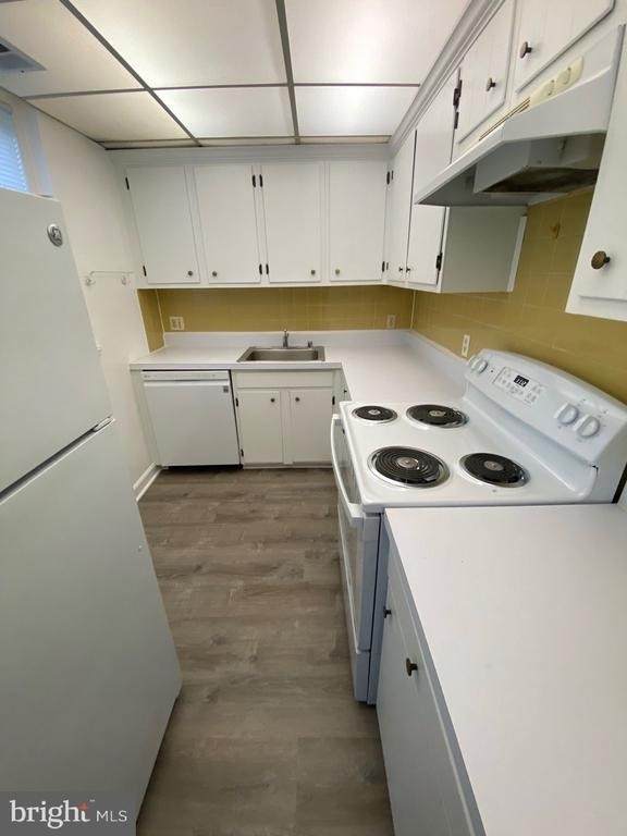 4608 31st Road S - Photo 8